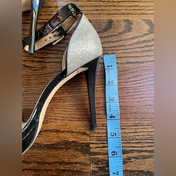 MICHAEL Michael Kors Sienna Glitter Silver/Black Sandals size 6 - Picture 13 of 13
